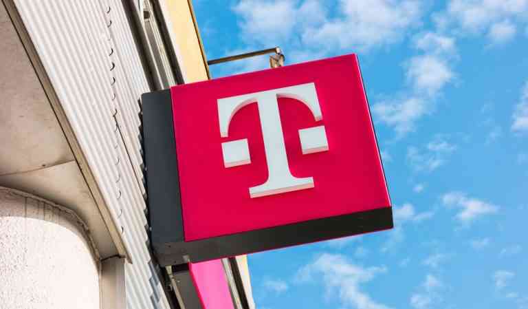 T-Mobile Confirms Data Leak Potentially Affecting Over 100 Million Customers (Updated: Aug 2022)