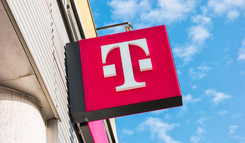 T-Mobile Confirms Data Leak Potentially Affecting Over 100 Million Customers (Updated: Aug 2022)