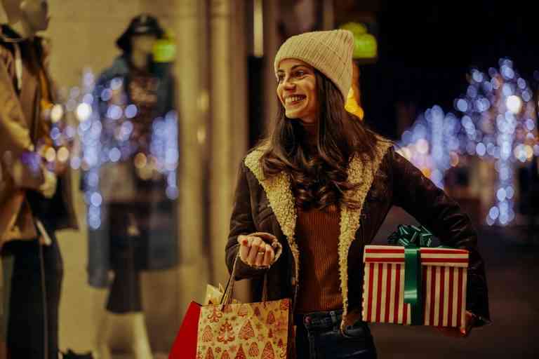 Fake Christmas Shops (Louis Vuitton), PayPal, USPS Shipping, & MORE – Top Scams & Phishing Schemes of the Week