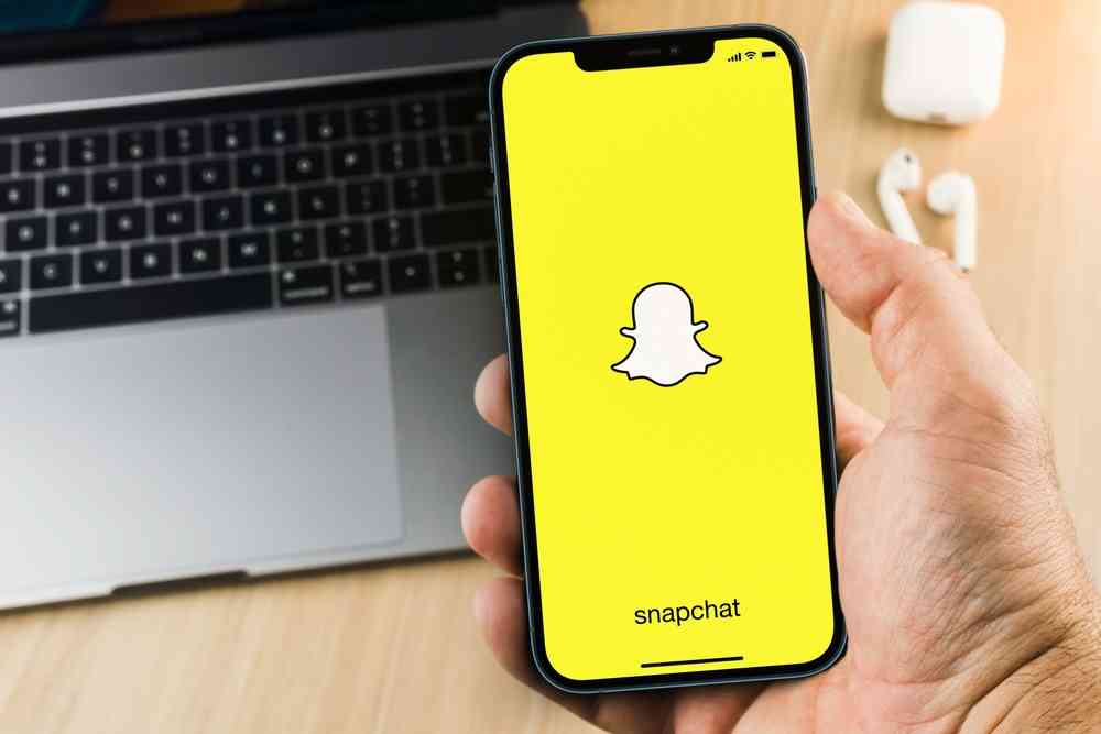 What Is My AI on Snapchat? (How to Remove & Is It Safe?)