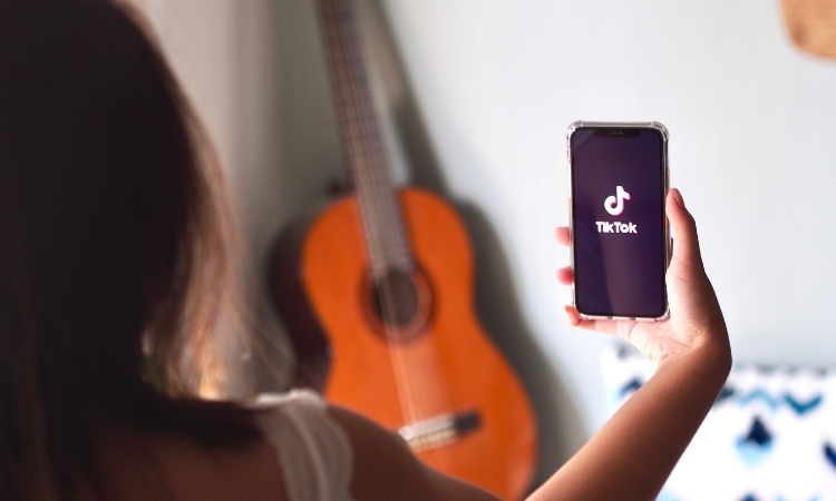 TikTok Influencers Targeted by Phishing Scams Threaten to Delete Accounts