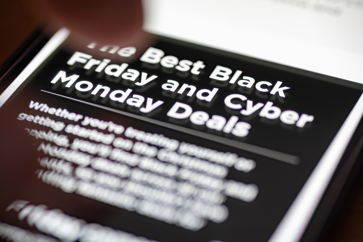 Starbucks Announces Black Friday and Cyber Monday Deals - QSR Magazine